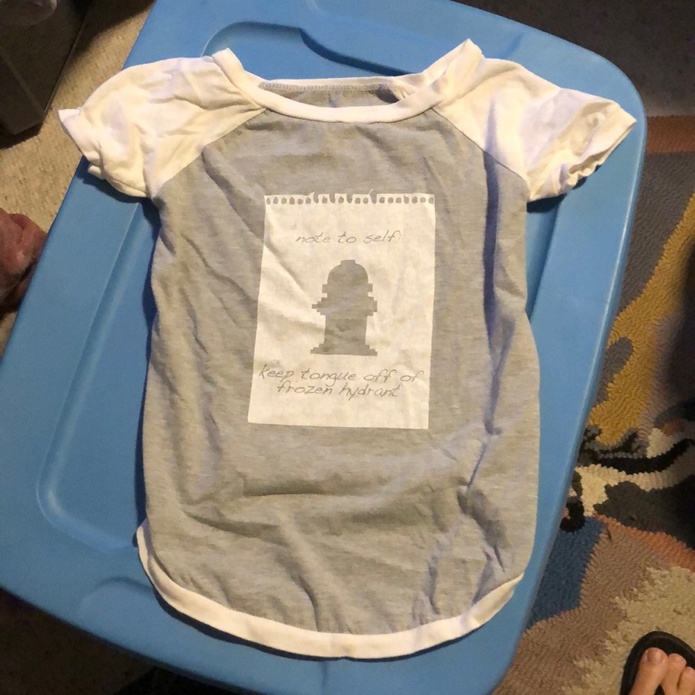 Doggie T-shirt! Med/large